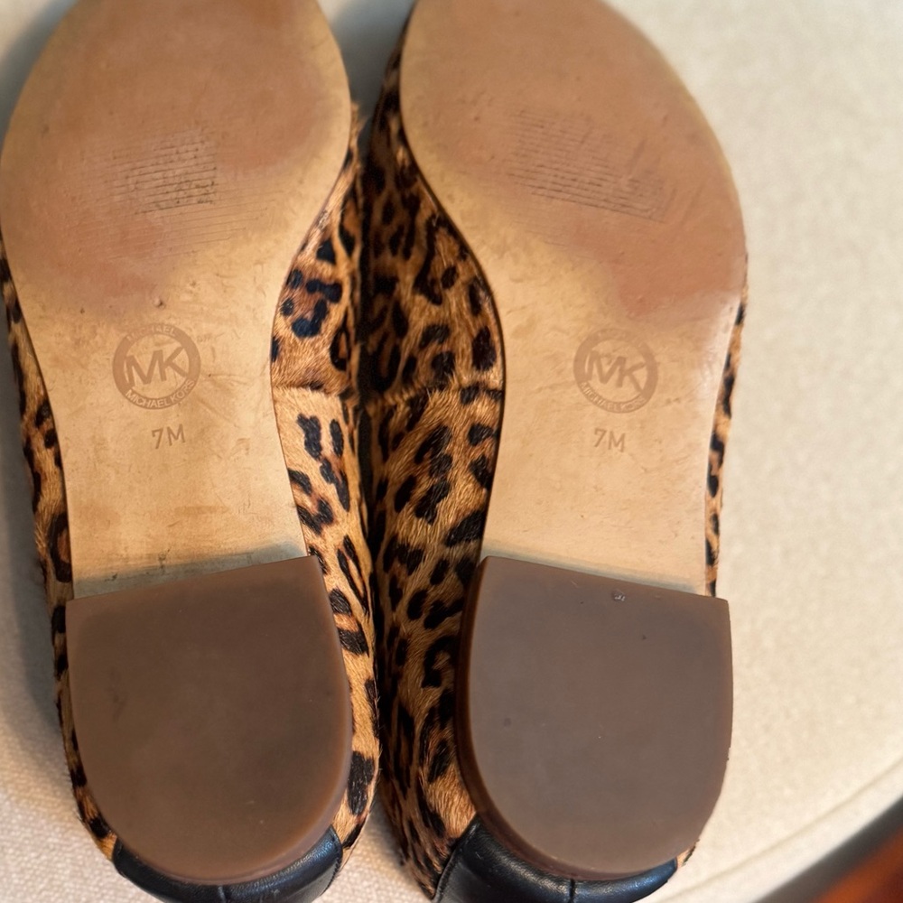 Michael Kors Devin Cheetah Print Ballet Flat with Studded Bows - Picture 6 of 9
